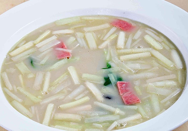 奶湯蒲菜